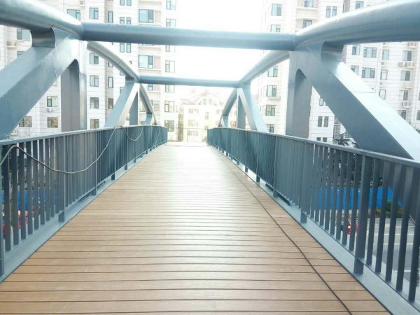 泰安天桥通道木塑地板